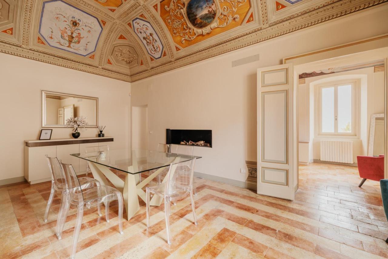 Sotto Gli Affreschi Del 1800 Con Colazione Inclusa Assisi Eksteriør billede